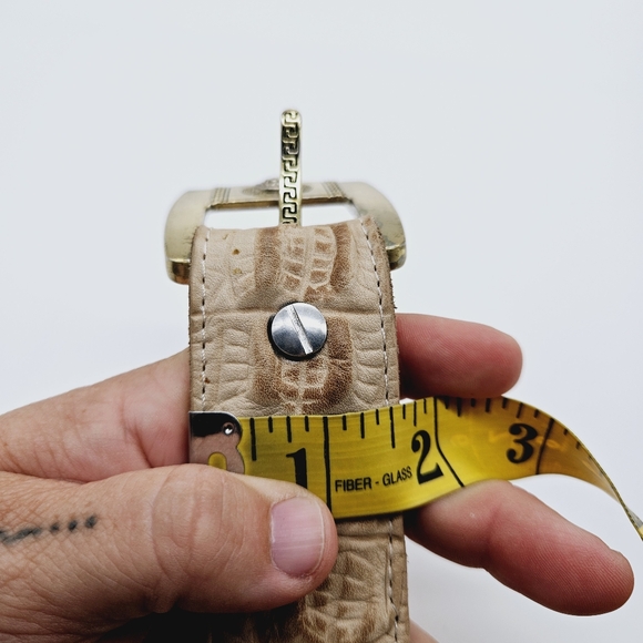 HER CINTURONES | thick leather croc belt - Picture 8 of 9